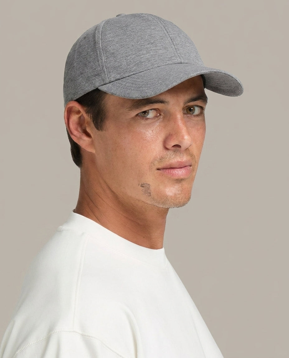 Amaro Vello microfibre cap - Gray - on model